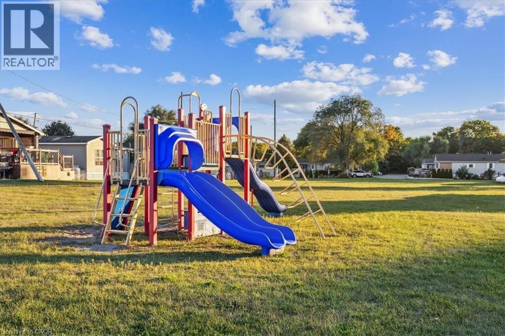 13 Spruce - 4449 MILBUROUGH LINE Image 30