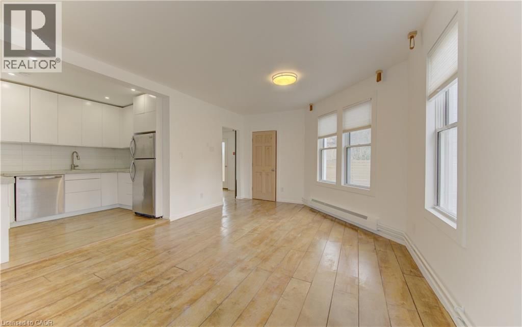 67 LOUISA STREET Image 14