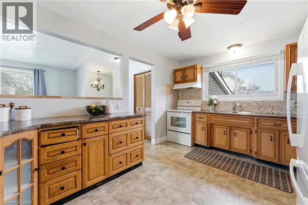 13 GREENWOOD DRIVE Image 11