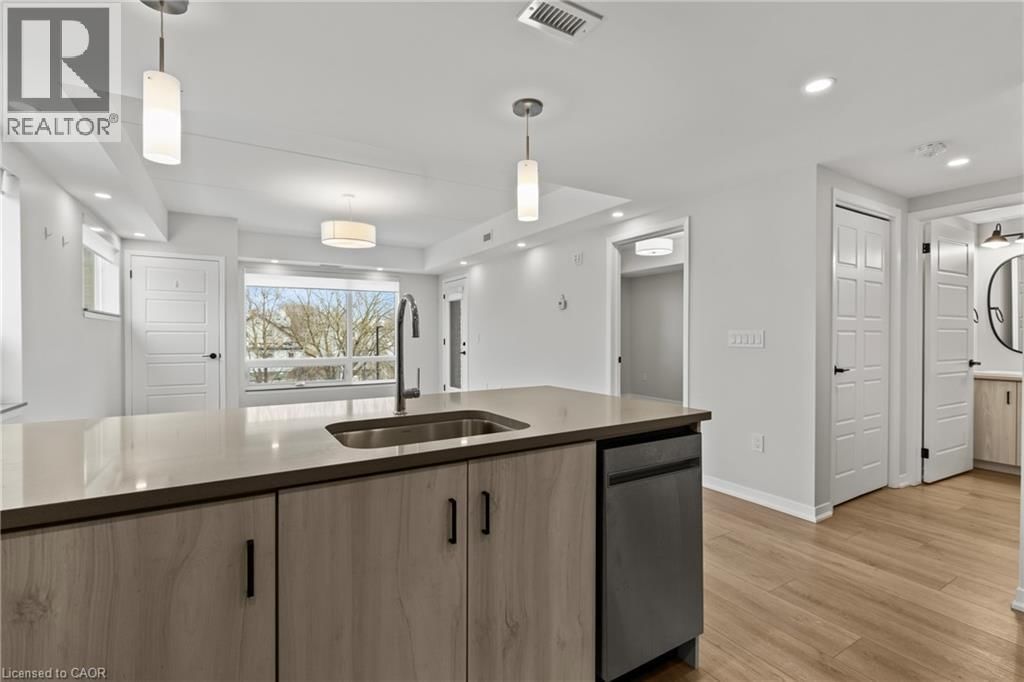 211 - 3998 VICTORIA AVENUE Image 12