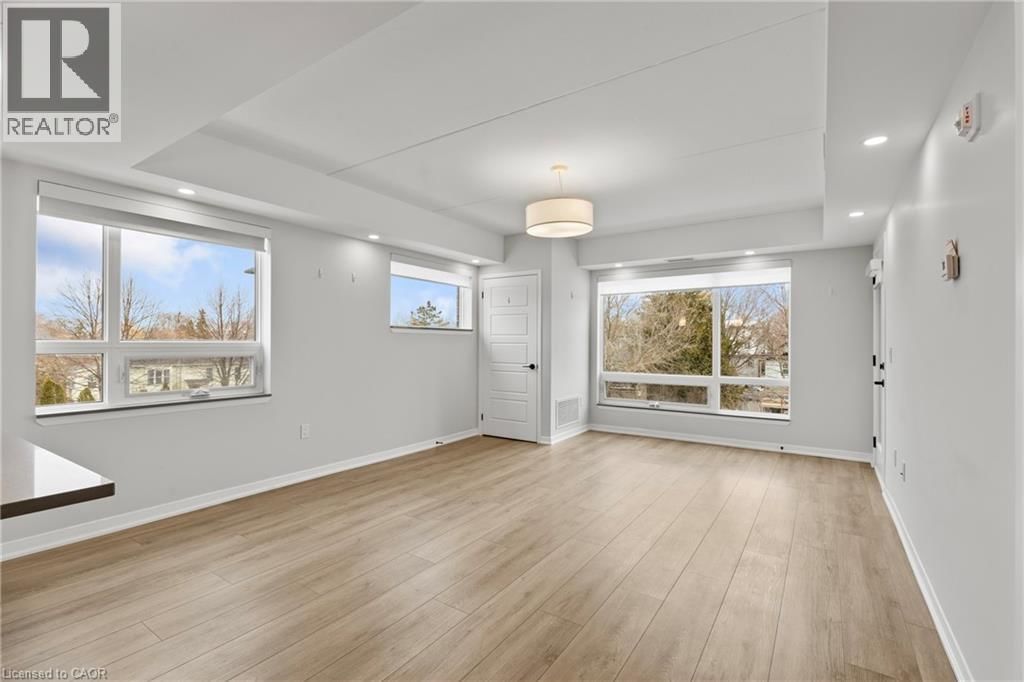 211 - 3998 VICTORIA AVENUE Image 13