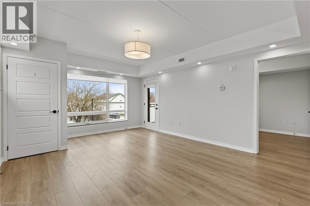 211 - 3998 VICTORIA AVENUE Image 16