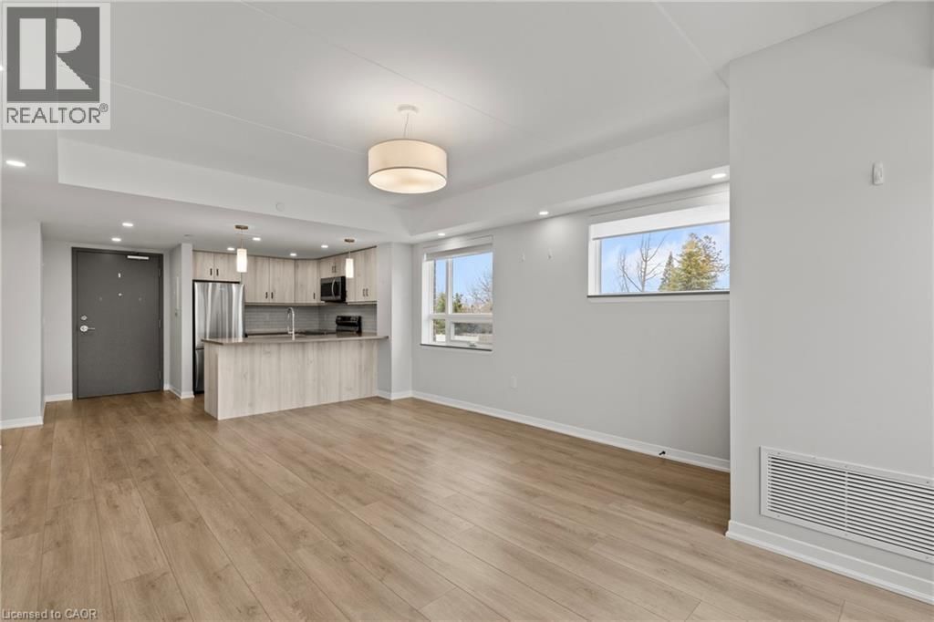 211 - 3998 VICTORIA AVENUE Image 18