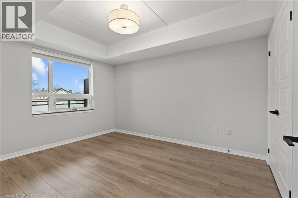 211 - 3998 VICTORIA AVENUE Image 19