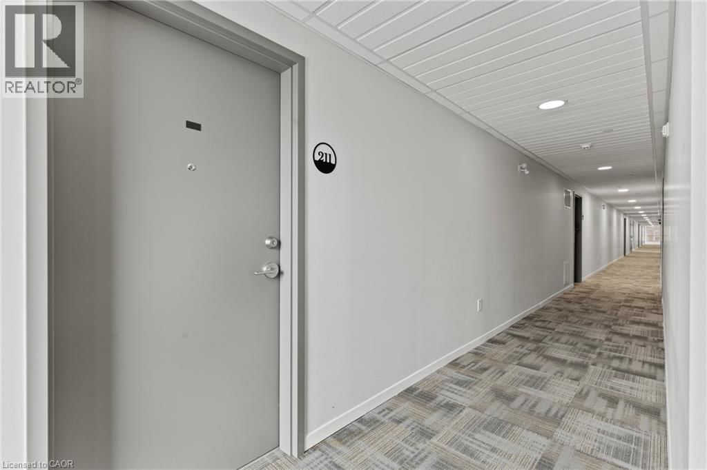 211 - 3998 VICTORIA AVENUE Image 6