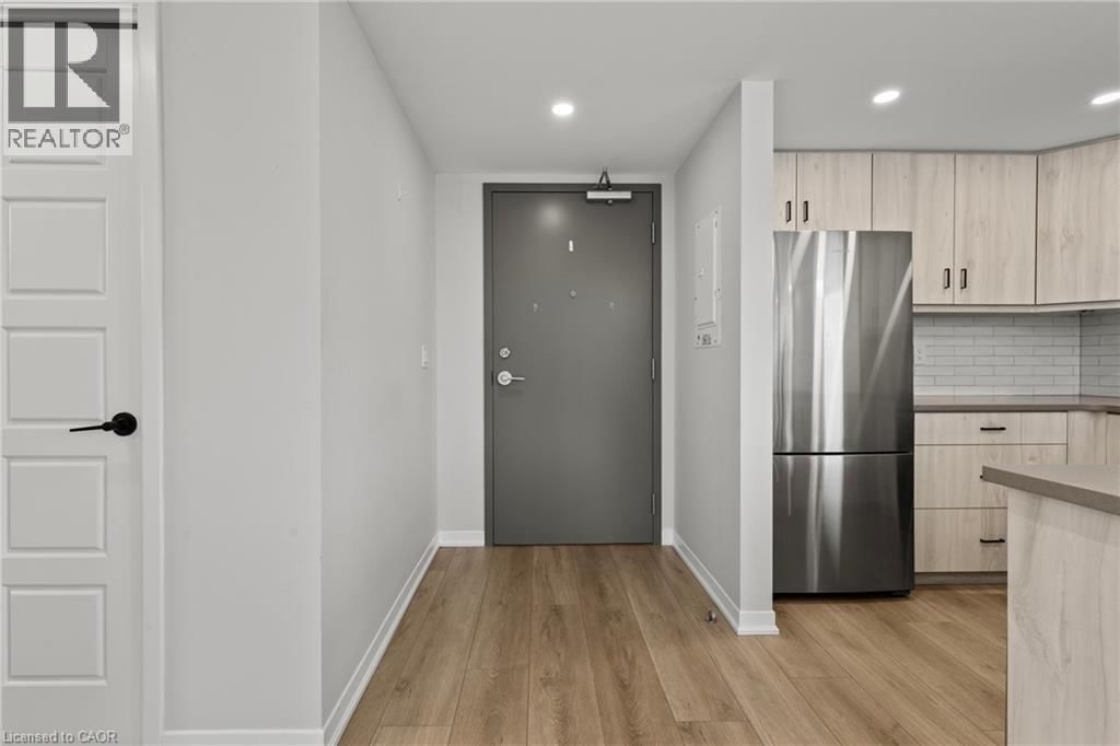 211 - 3998 VICTORIA AVENUE Image 7