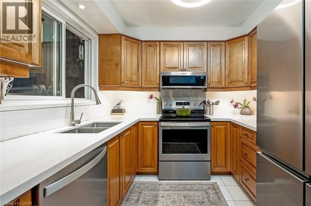 5 - 1580 KERNS ROAD Image 14