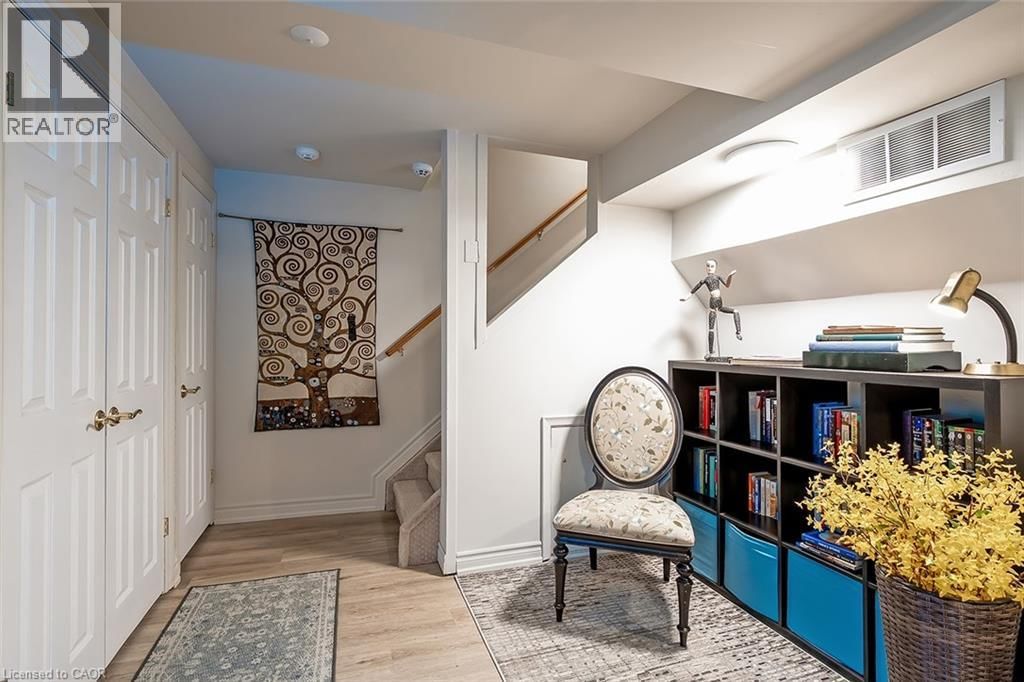 5 - 1580 KERNS ROAD Image 29