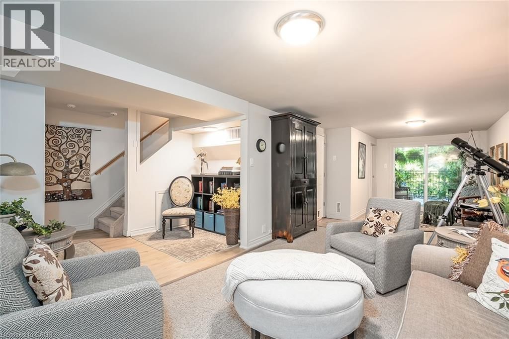 5 - 1580 KERNS ROAD Image 30