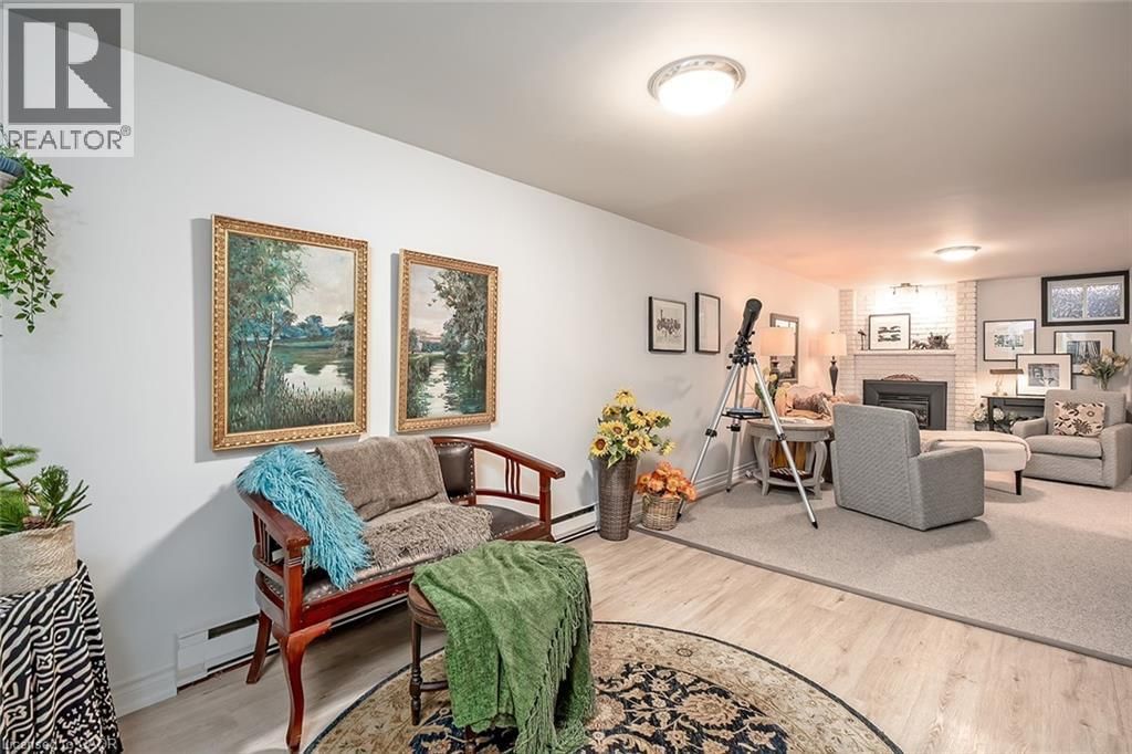 5 - 1580 KERNS ROAD Image 33