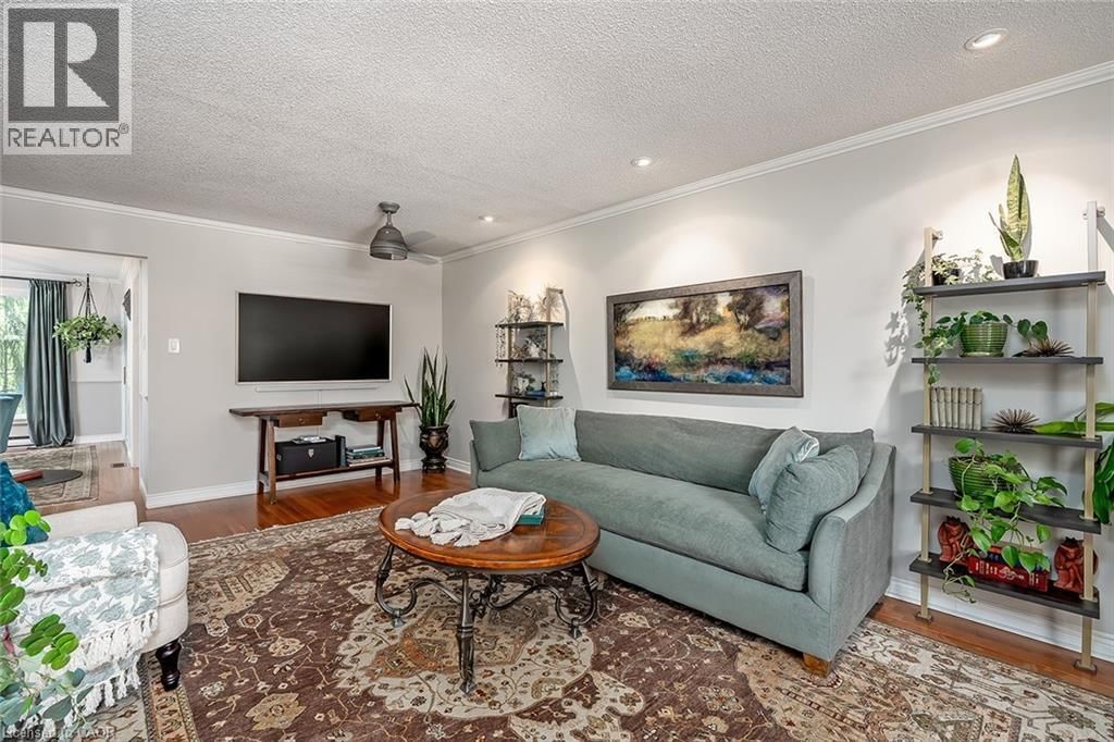 5 - 1580 KERNS ROAD Image 8