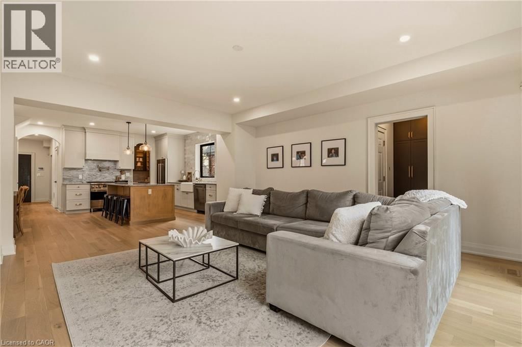 30 MATILDA STREET NORTH Image 21