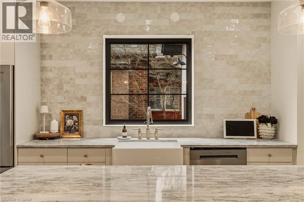 30 MATILDA STREET NORTH Image 9