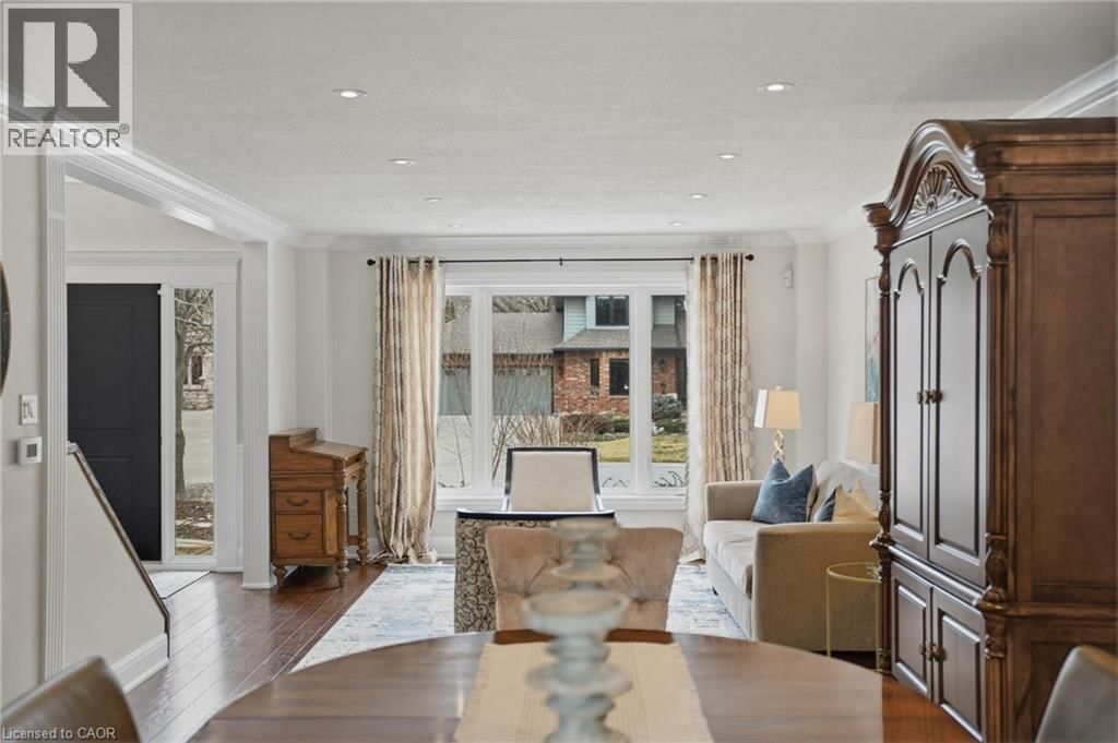 28 DEERVIEW AVENUE Image 11