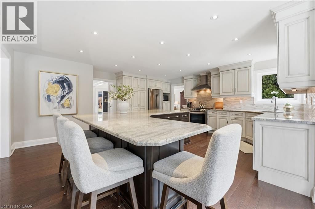 28 DEERVIEW AVENUE Image 16