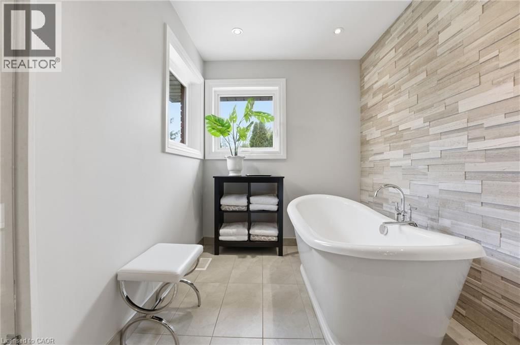 28 DEERVIEW AVENUE Image 32