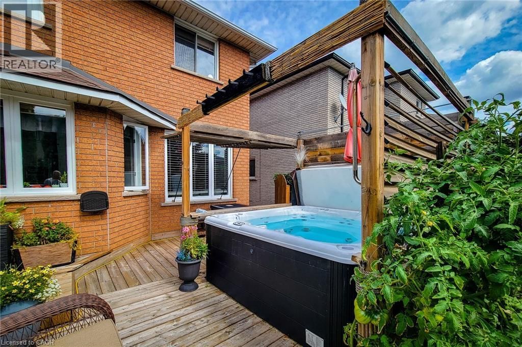 146 LOCHEED DRIVE Image 6