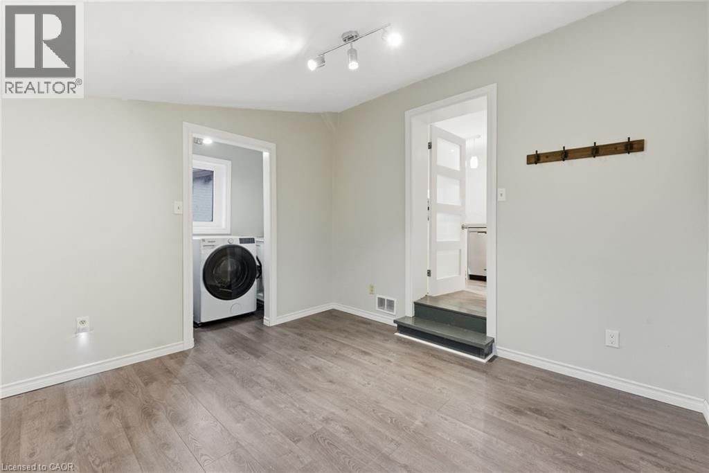 209 WILLIAM STREET Image 12