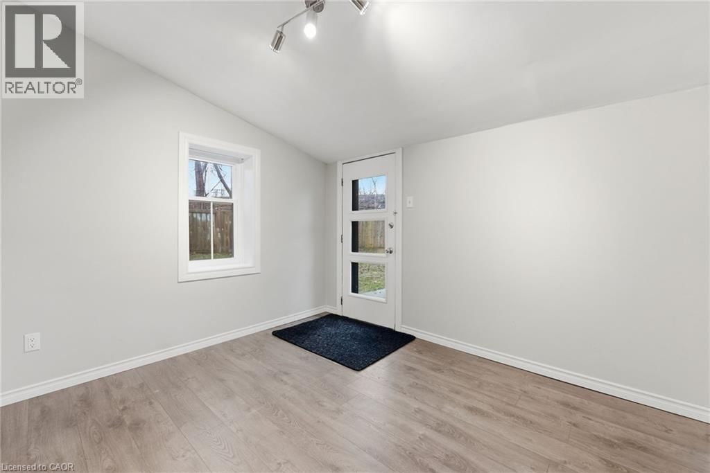 209 WILLIAM STREET Image 13