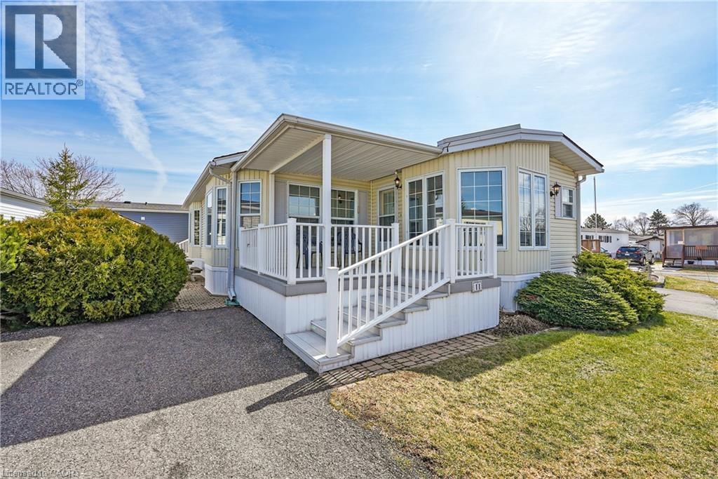 11 - 3033 TOWNLINE ROAD Image 1