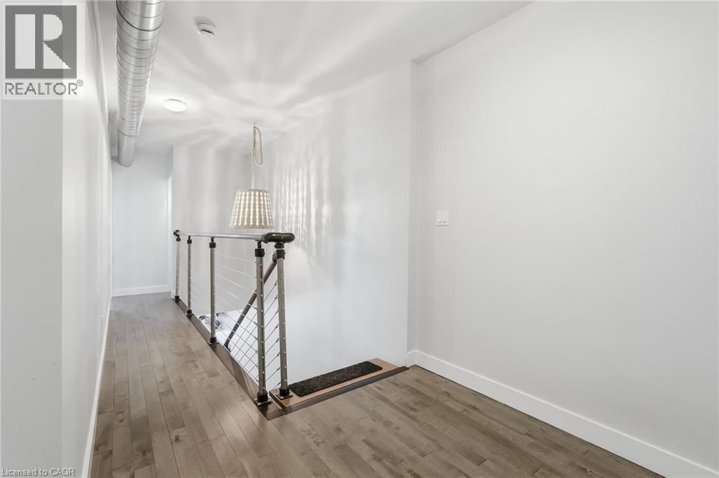 414 JOHN STREET NORTH Image 20