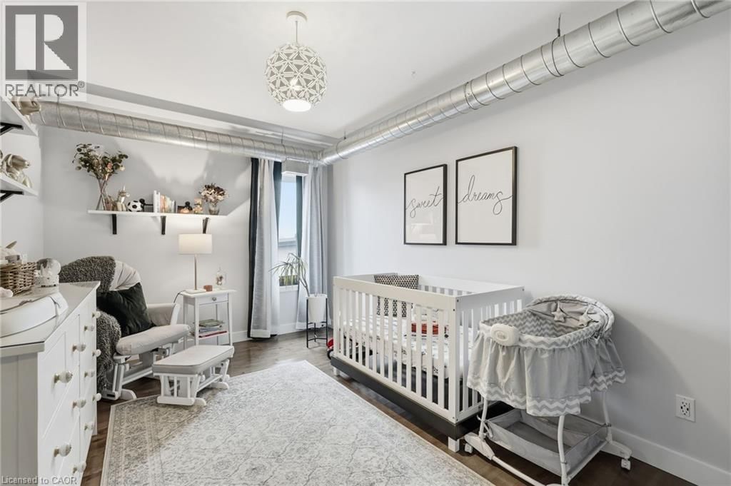 414 JOHN STREET NORTH Image 32