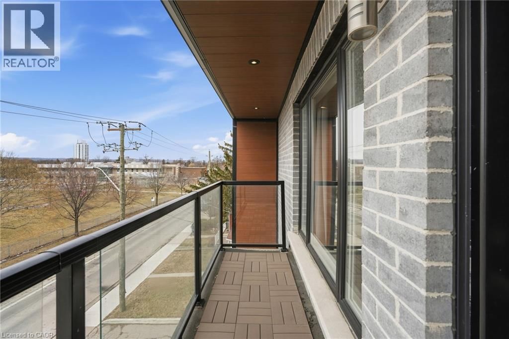 414 JOHN STREET NORTH Image 41