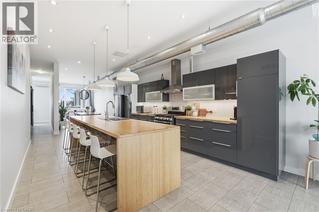 414 JOHN STREET NORTH Image 8