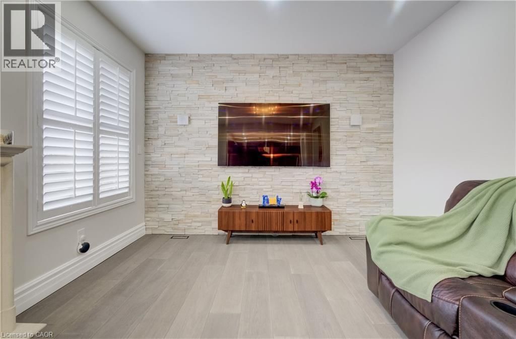 4612 DOUG WRIGHT DRIVE Image 9