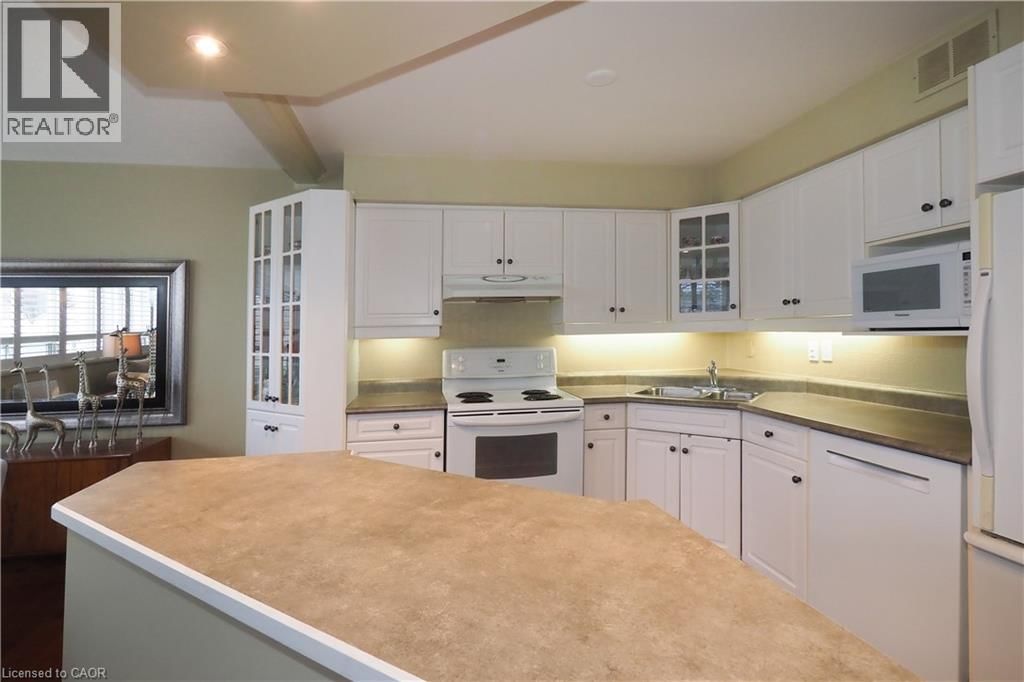 105 - 24 MIDLAND DRIVE Image 16