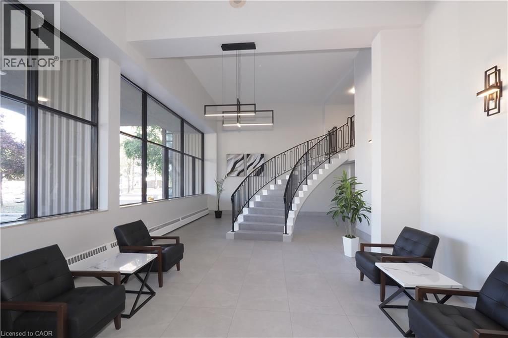 105 - 24 MIDLAND DRIVE Image 2