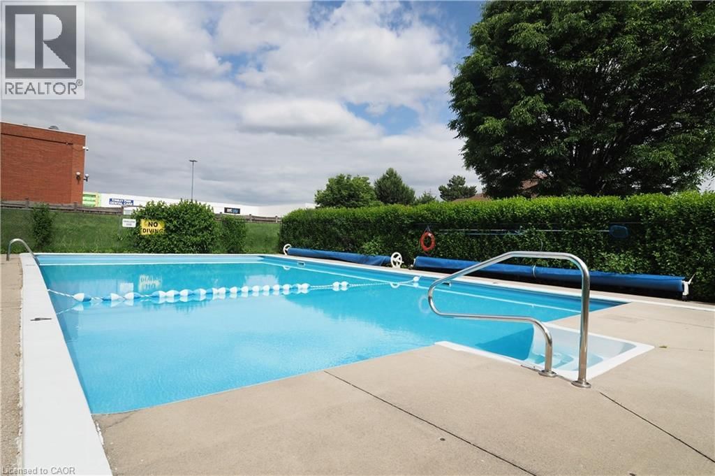 105 - 24 MIDLAND DRIVE Image 33