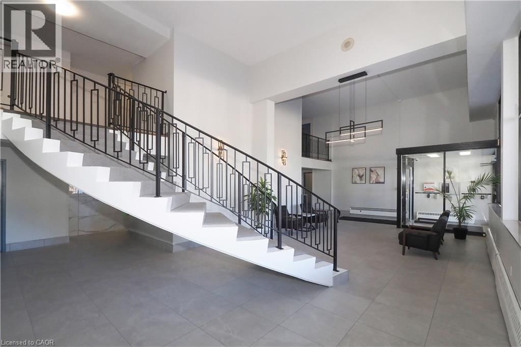 105 - 24 MIDLAND DRIVE Image 4