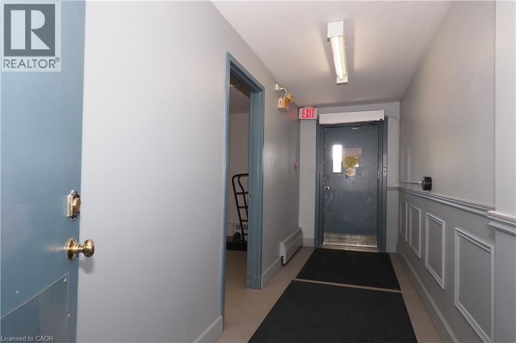 105 - 24 MIDLAND DRIVE Image 43