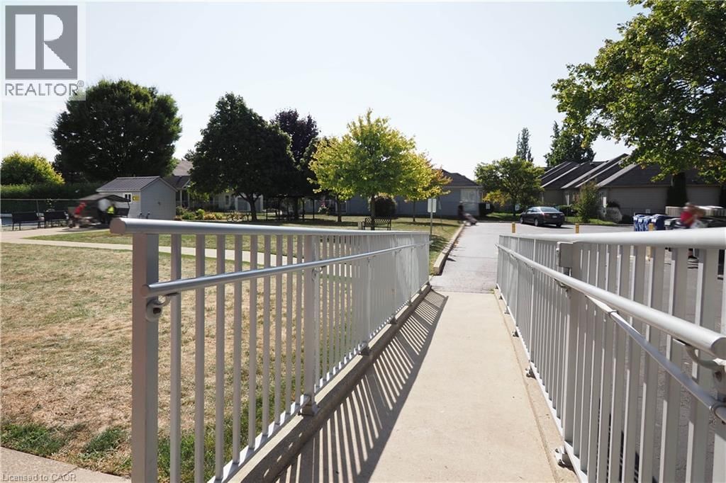 105 - 24 MIDLAND DRIVE Image 44