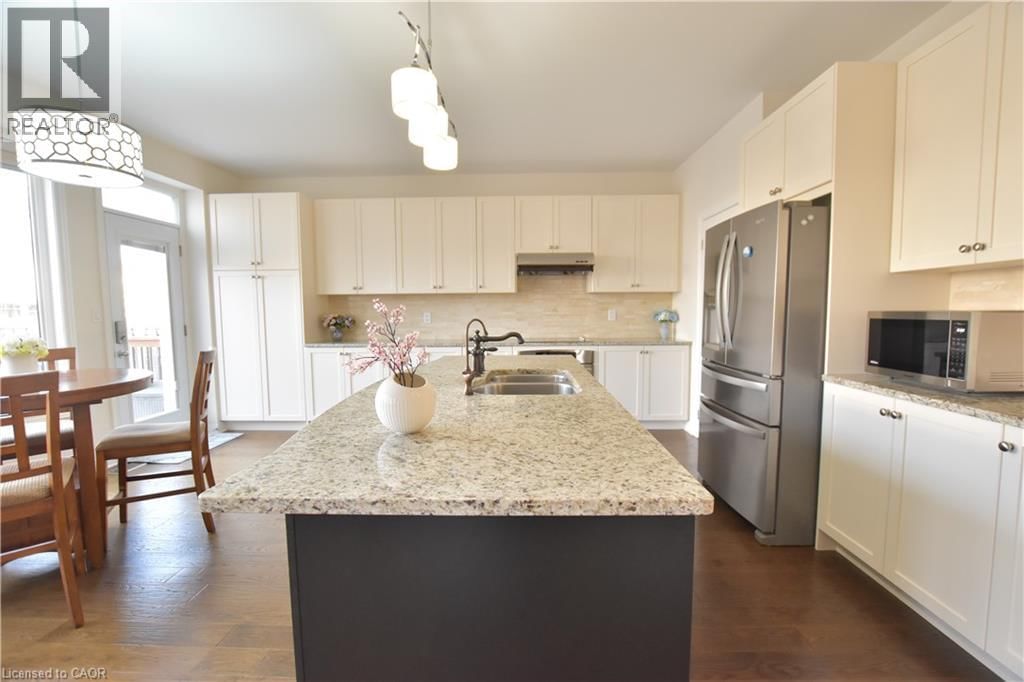 512 TERRINGTON CRESCENT Image 21