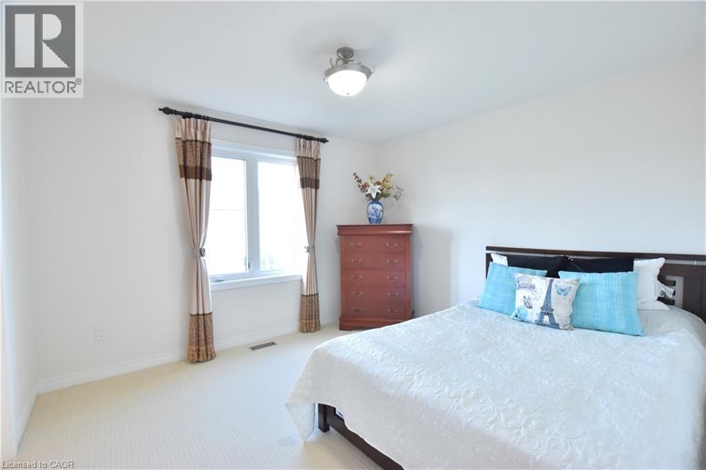 512 TERRINGTON CRESCENT Image 42