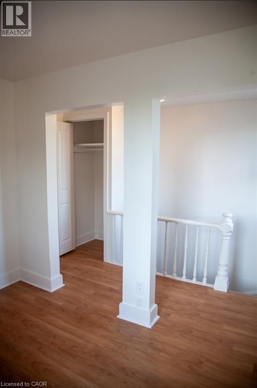 B - 72 WATERLOO AVENUE Image 15