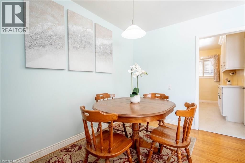 1034 WINTERHALT AVENUE Image 11