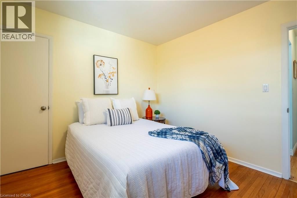 1034 WINTERHALT AVENUE Image 18