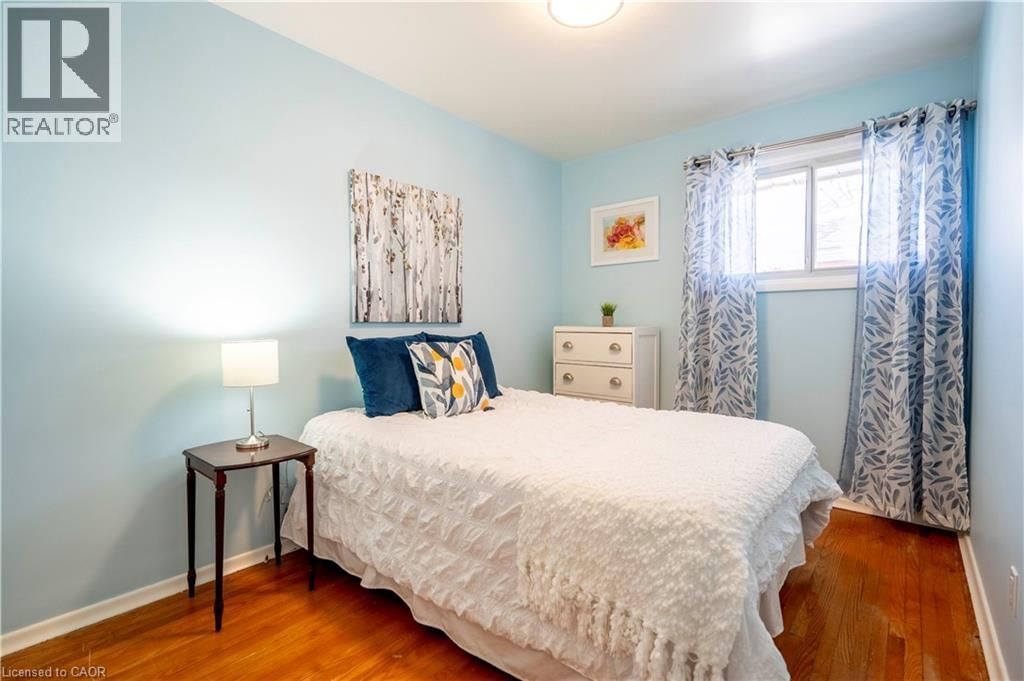 1034 WINTERHALT AVENUE Image 21