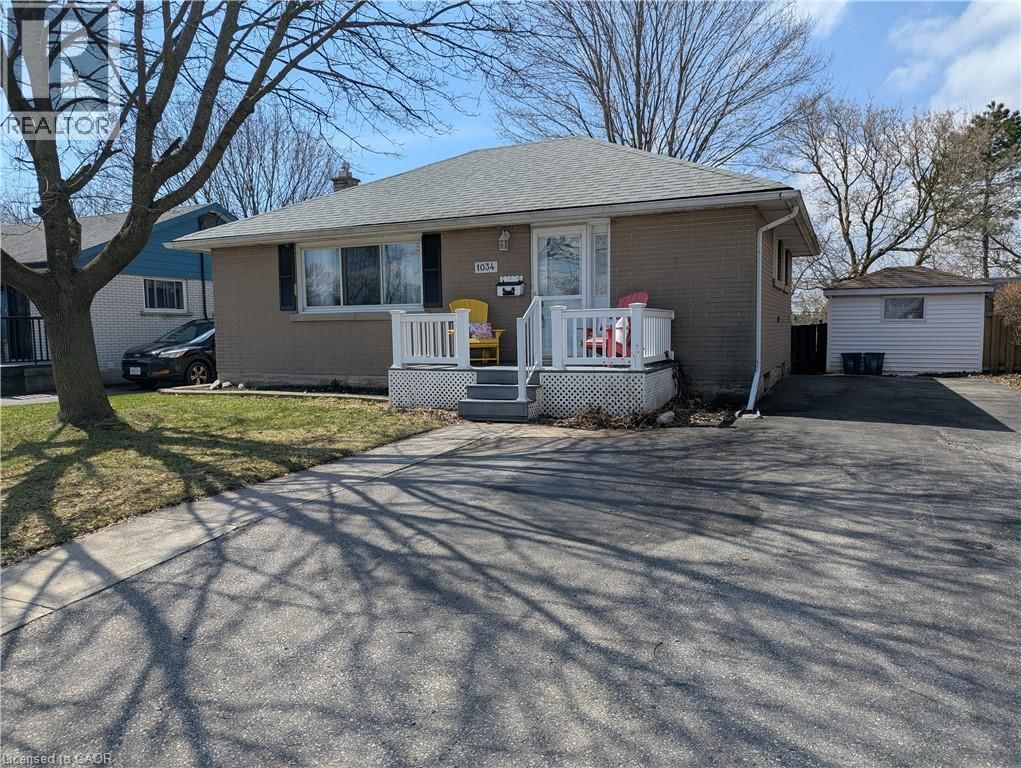 1034 WINTERHALT AVENUE Image 4