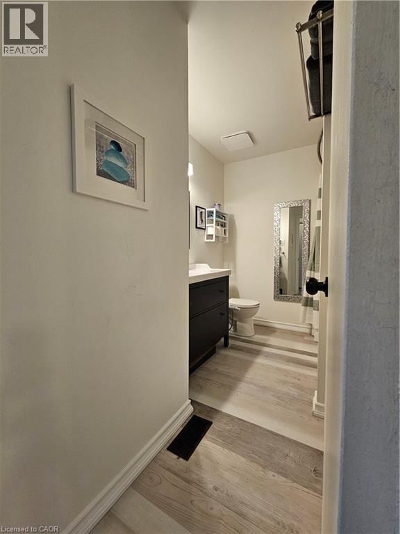 C - 662 GREY STREET Image 24