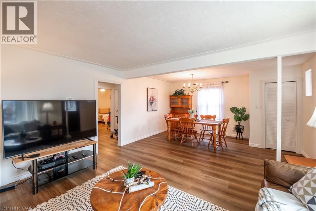 62 CROSTHWAITE AVENUE SOUTH Image 12