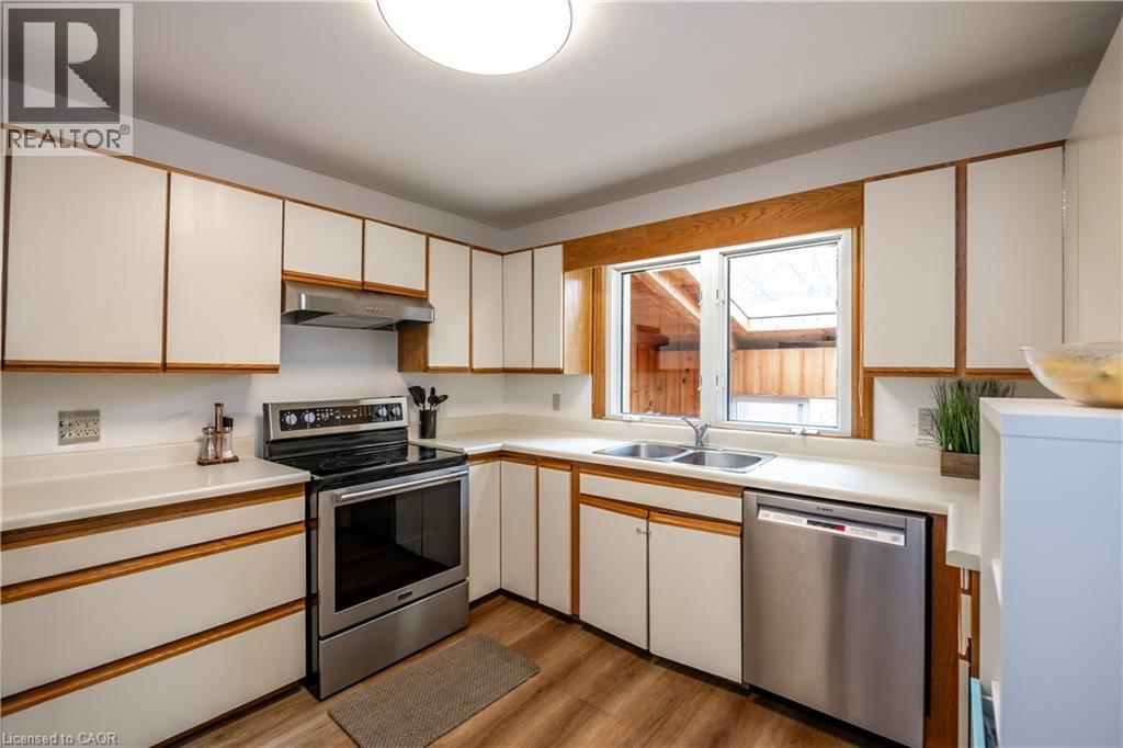 62 CROSTHWAITE AVENUE SOUTH Image 18