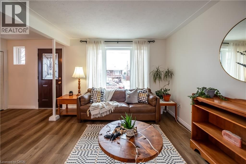 62 CROSTHWAITE AVENUE SOUTH Image 9