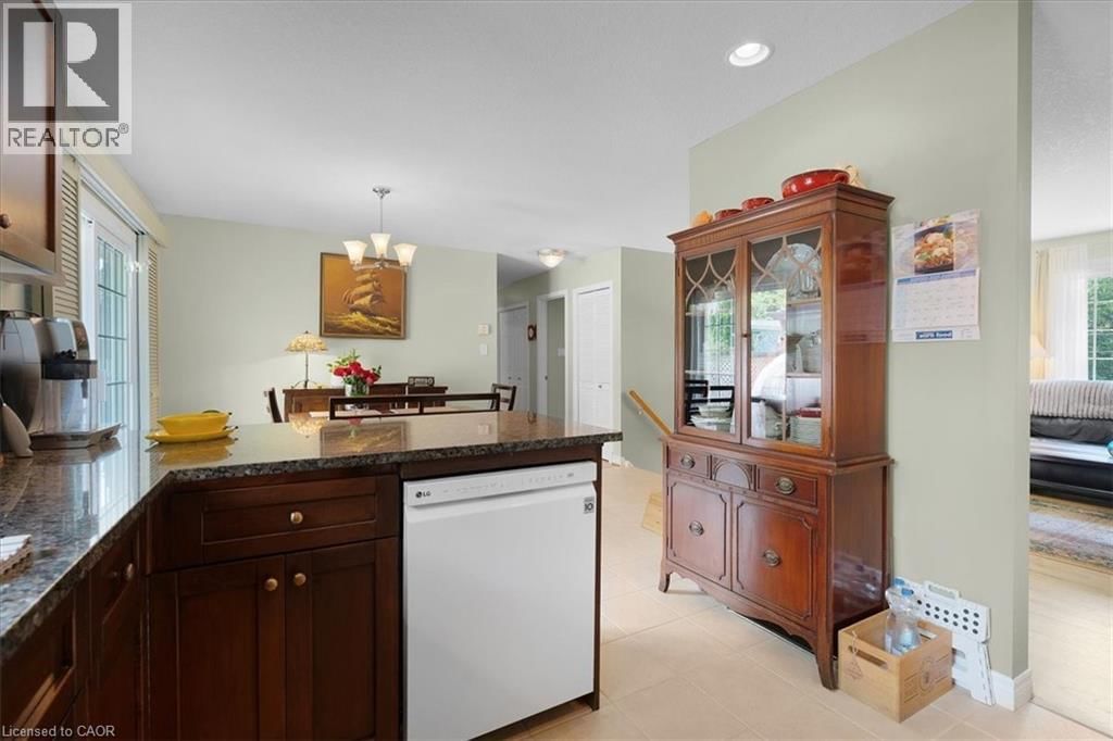 139 GOLD STREET Image 14