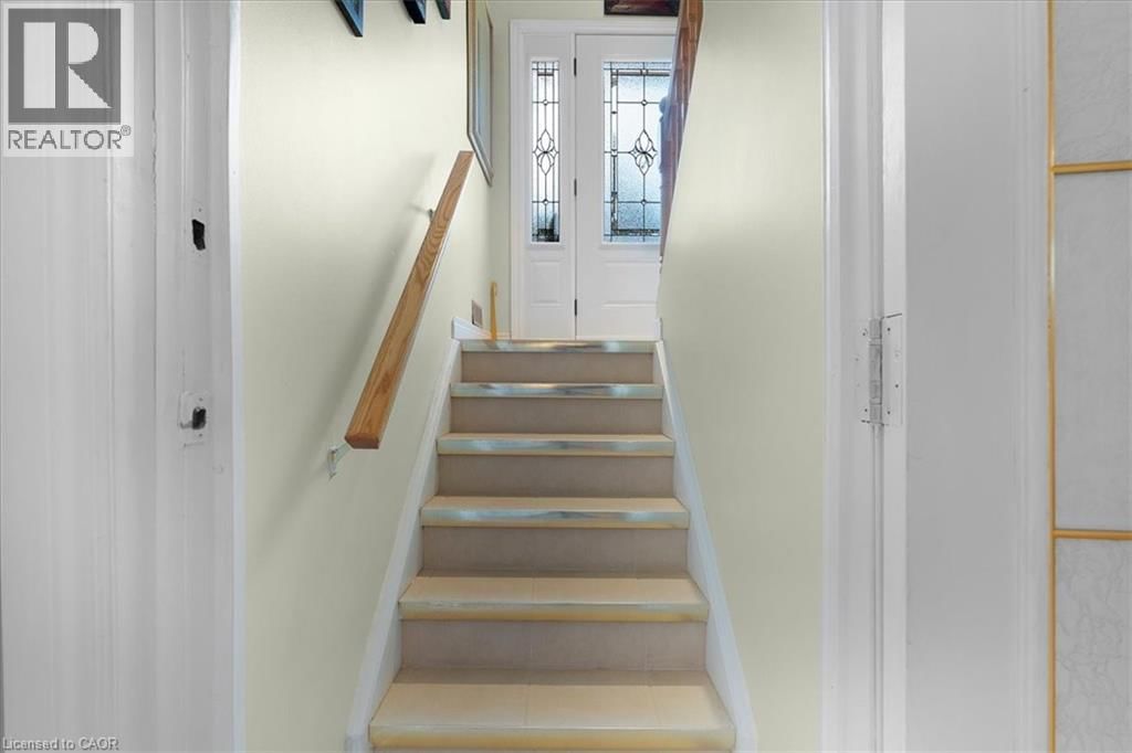 139 GOLD STREET Image 24