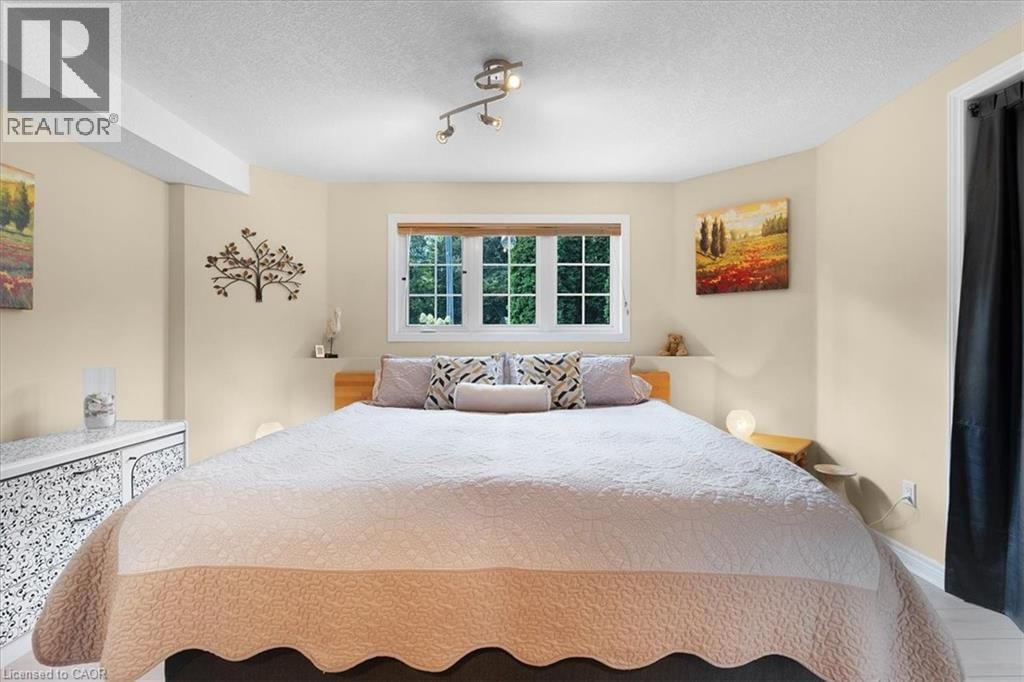 139 GOLD STREET Image 27