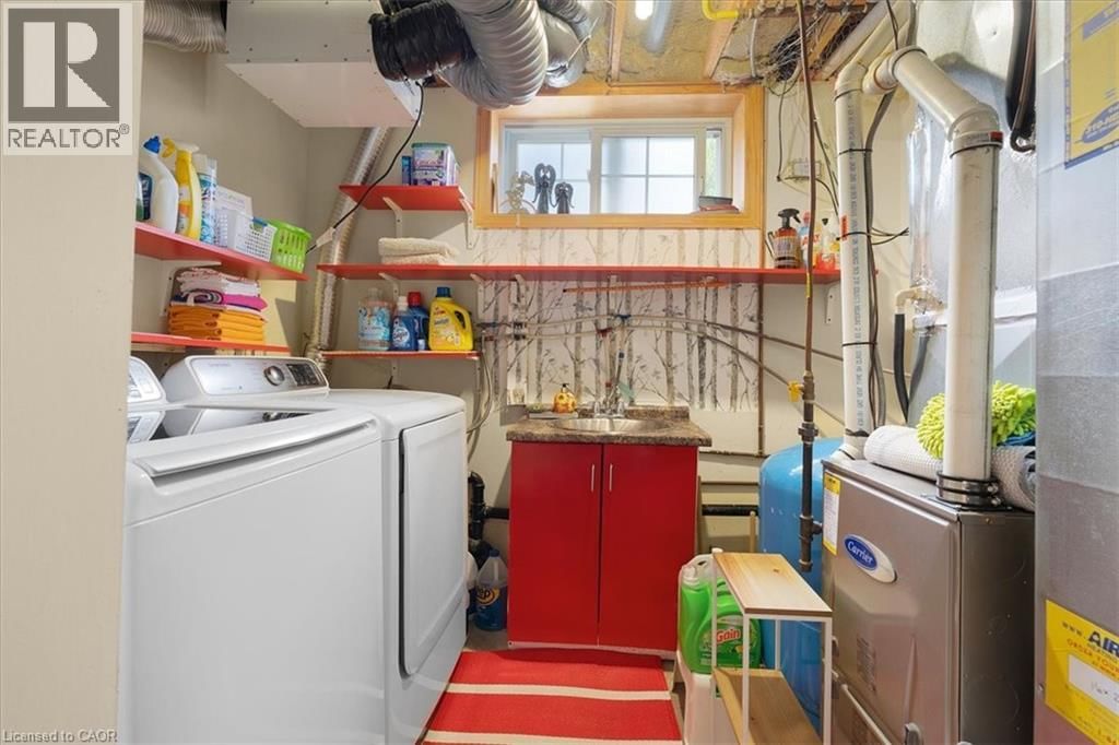 139 GOLD STREET Image 30